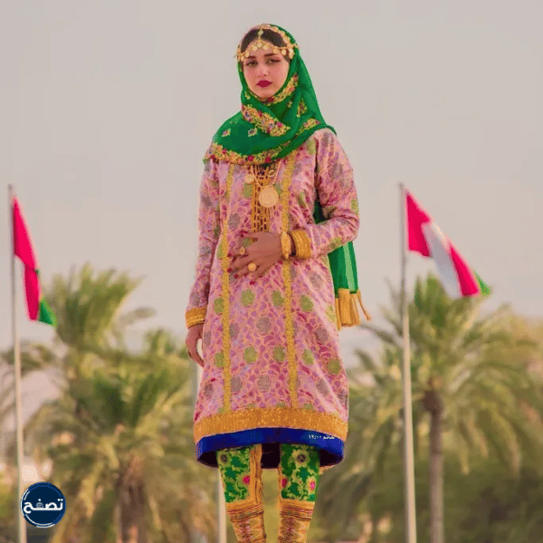 ملابس العيد الوطني العماني