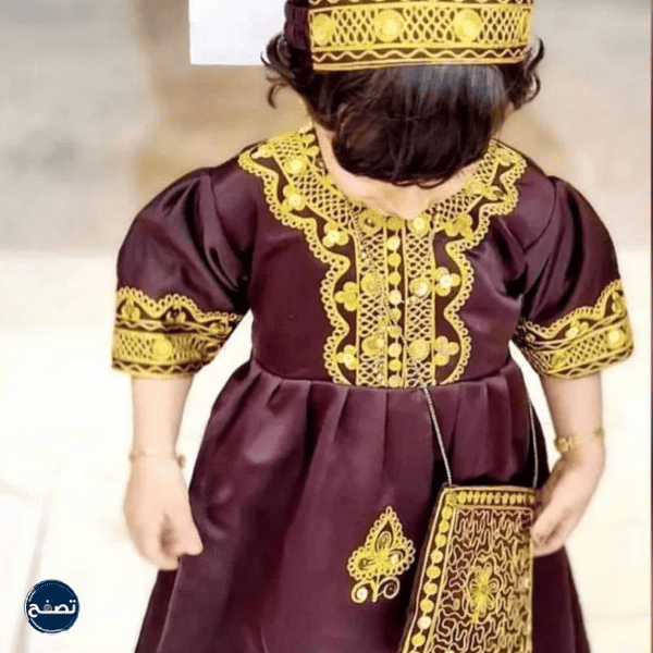 بروشات العيد الوطني العماني 