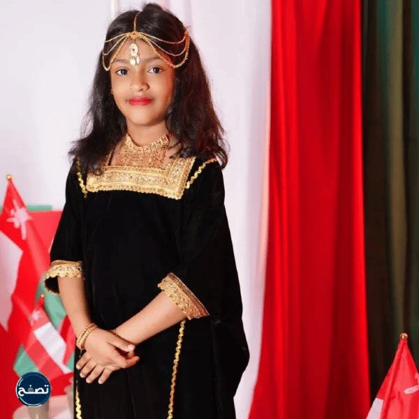 أجمل ملابس العيد الوطني العماني للبنات
